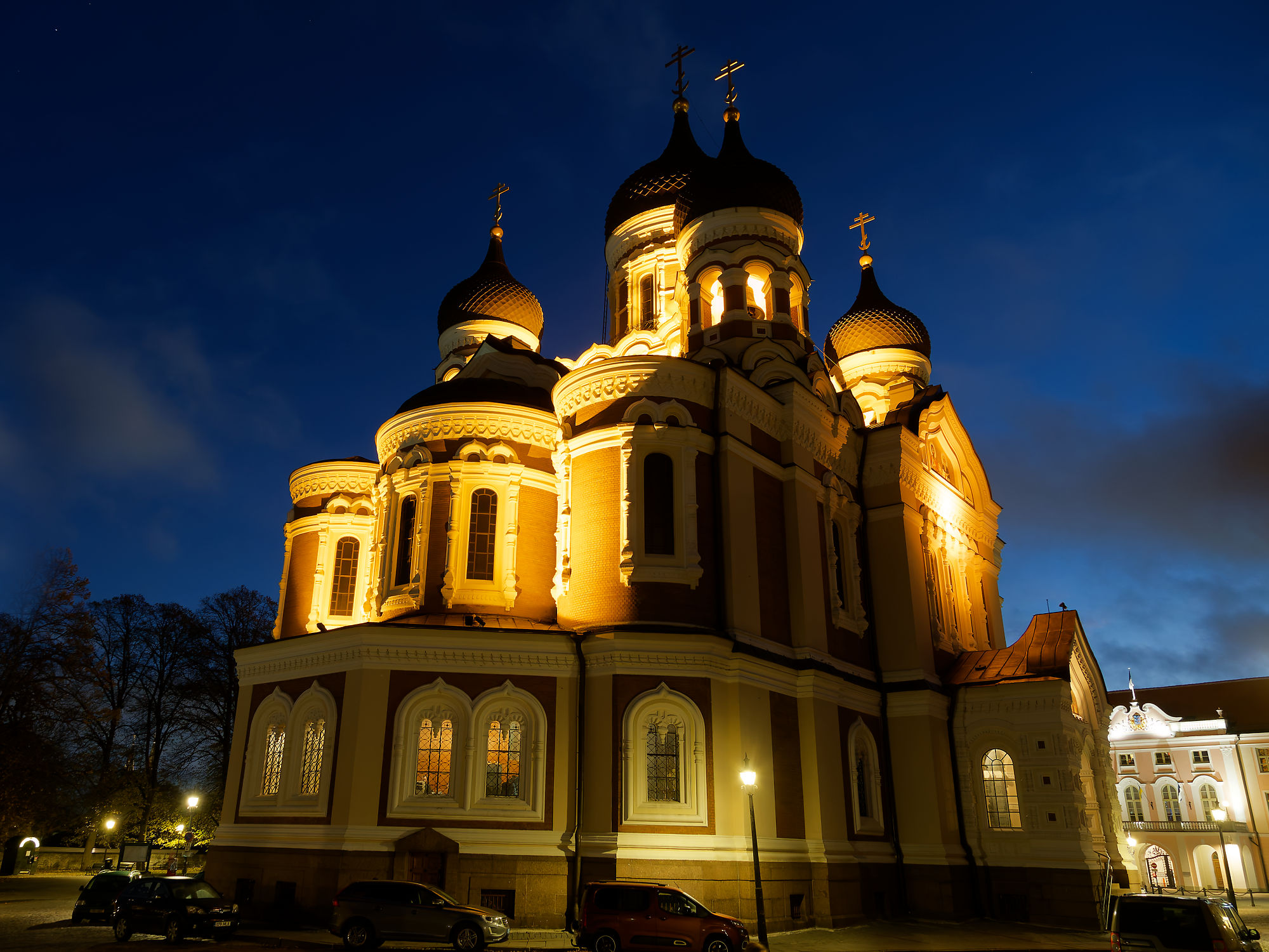 Alexander-Newski-Kathedrale in Tallinn, Estland bei Nacht. Architektur und Stadtbild.